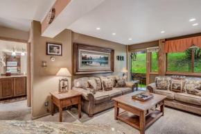 Laurelwood Condominiums 401